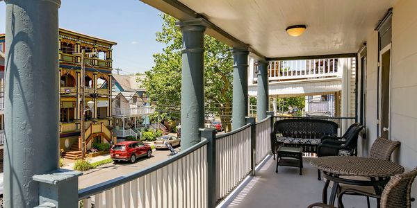 The Inn Ocean Grove Bed and Breakfast  Airbnb  B b The Inn